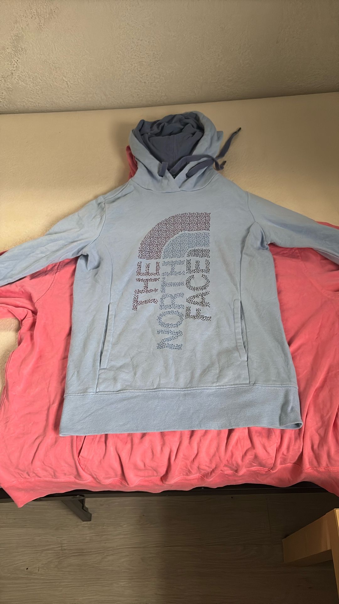 Northface Women’s Sweatshirt Hoody