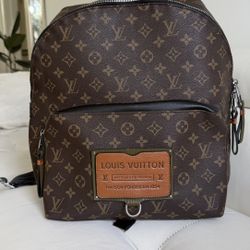 Louis Vuitton Back Pack 