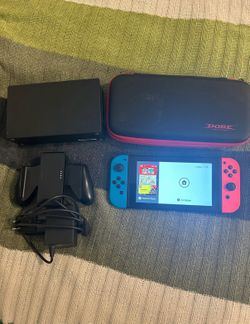 nintendo switch + micro sd + case