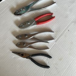Pliers And Needle Nose Pliers 