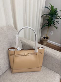 Brand New Michael Kors Designer Bag – Never Used | Luxury Style