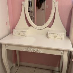 Makeup Vanity 