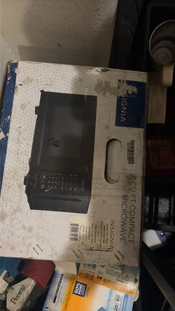 Brand new microwave in box never used