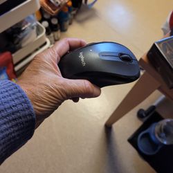 Logic tech wireless mouse