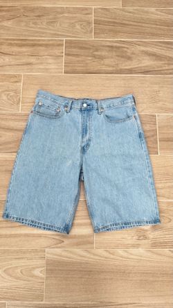 Levi’s denim shorts