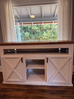 Farmhouse tv stand