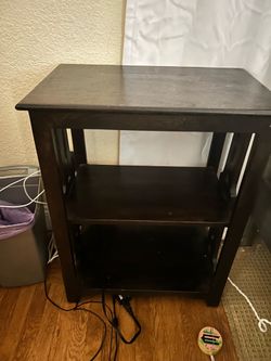 End Table - 32Wx 19Hx 20D
