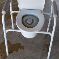 Medical Commode Chair