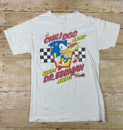 Sega SONIC THE HEDGEHOG A CHILI DOG A DAY GRAPHIC T-SHIRT Small - Multicolor