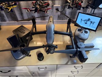 DJI Inspire 2 Professional Package – Mint Condition – Only 2 Hours Flight Time – Sell/Trade