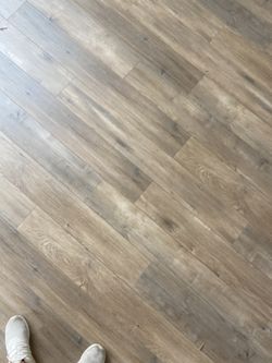 Laminate Flooring 