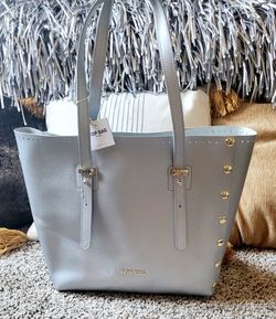 Brand NEW! Italian "SAFFIANO" Leather "POP BAG" TOTE Medium Size Asking $120  