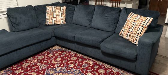 2Piece sectional with LAF chaise