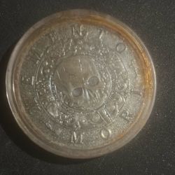 Memento Mori Carpe Diem Coin