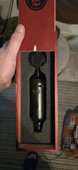 Blue Microphones Baby Bottle Condenser Cable Professional Microphone

