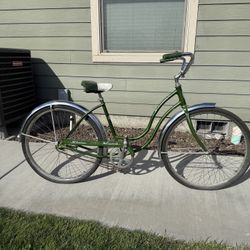 Vintage 1971 Schwinn Hollywood Cruiser Bike – Campus Green – Chicago Made