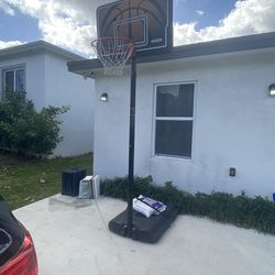 lifetime basketball hoop