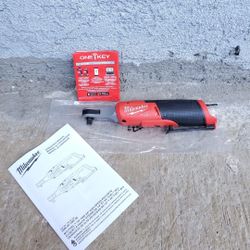 Milwaukee 3/8" Ratchet Brushless Fuel M12 