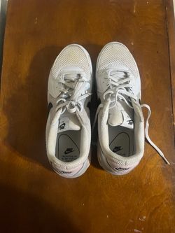 nike air max excee size 10 women pink and grey