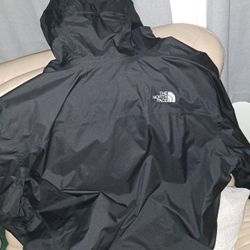 XL NORTHFACE RAIN JACKET!!