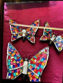 Judging de 3 mariposas por 25