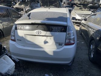 Parts for TOYOTA PRIUS HYBRID 4D HATCHBACK 1.5L 2009 - Stock #14437