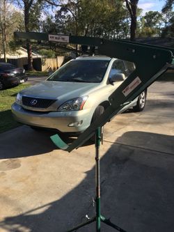 SLO-TOSS Soft toss machine