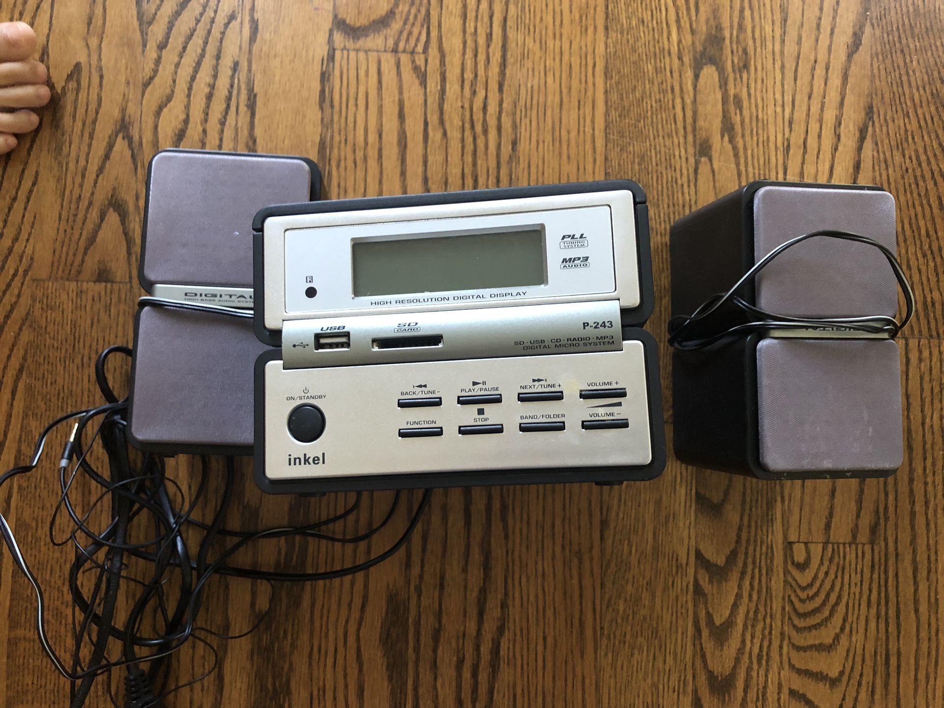 Inkel P-243 MP3 Digital Super Micro CD Radio System