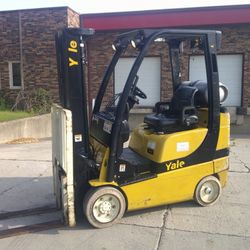 Yale 4000 LB. Capacity Forklift 