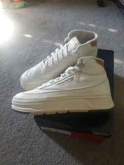 Womens New Sz 7 Reebok Club C Geo Mid
