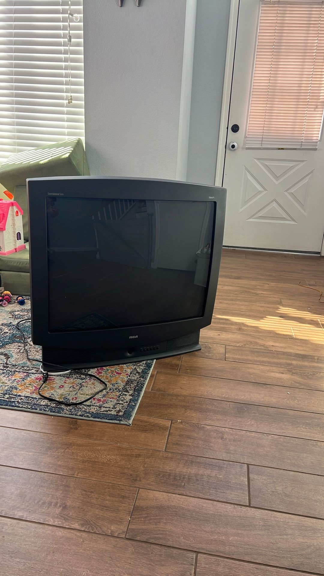 32” CRT TV RCA