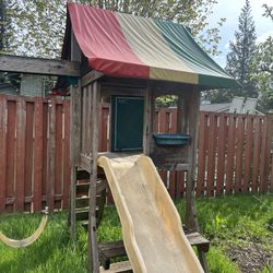 FREEEEEE OUTDOOR SWING SET 