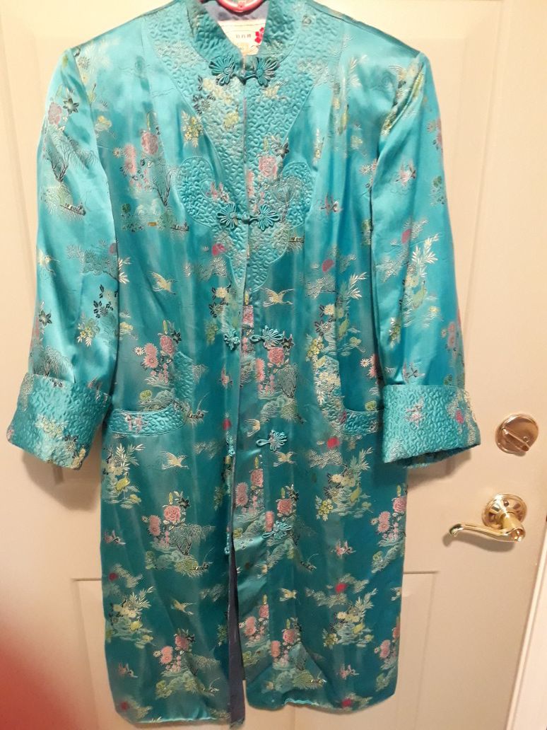 Vintage silk Embroideted Chinese robe