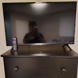 32' INCH HD LED TCL ROKU SMART TV