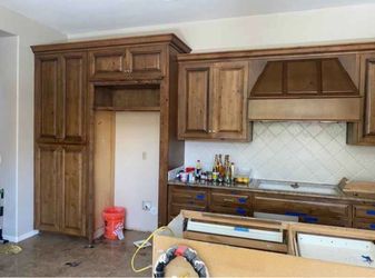 Massive Upscale Knotty Wood Finish Kitchen Cabinets