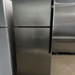 Ge Apartment Size Gray Top Freezer Refrigerator 18 Cu Ft