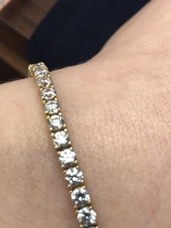 14K Yellow ladies White Topaz 7” Bracelet