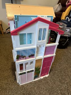 Barbie Doll House With Large Doll