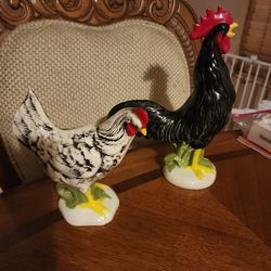 Vintage Roosters Figurines Set Of 2