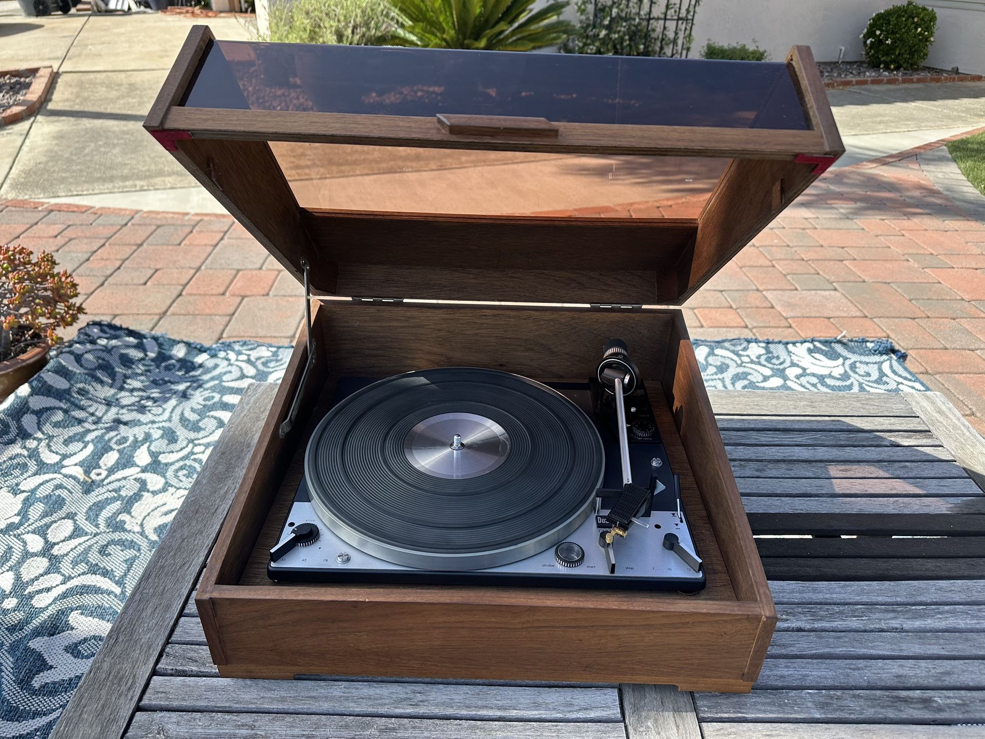 Vintage Dual 1229 turntable