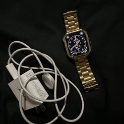 Apple Watch Series 8    45mm 