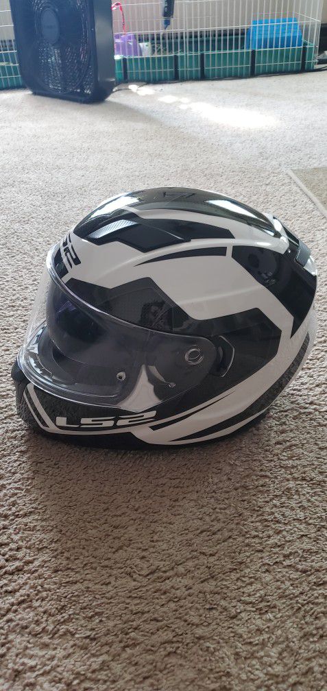 LS2 Helmet 
