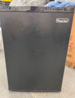 Magic Chef Mini Fridge