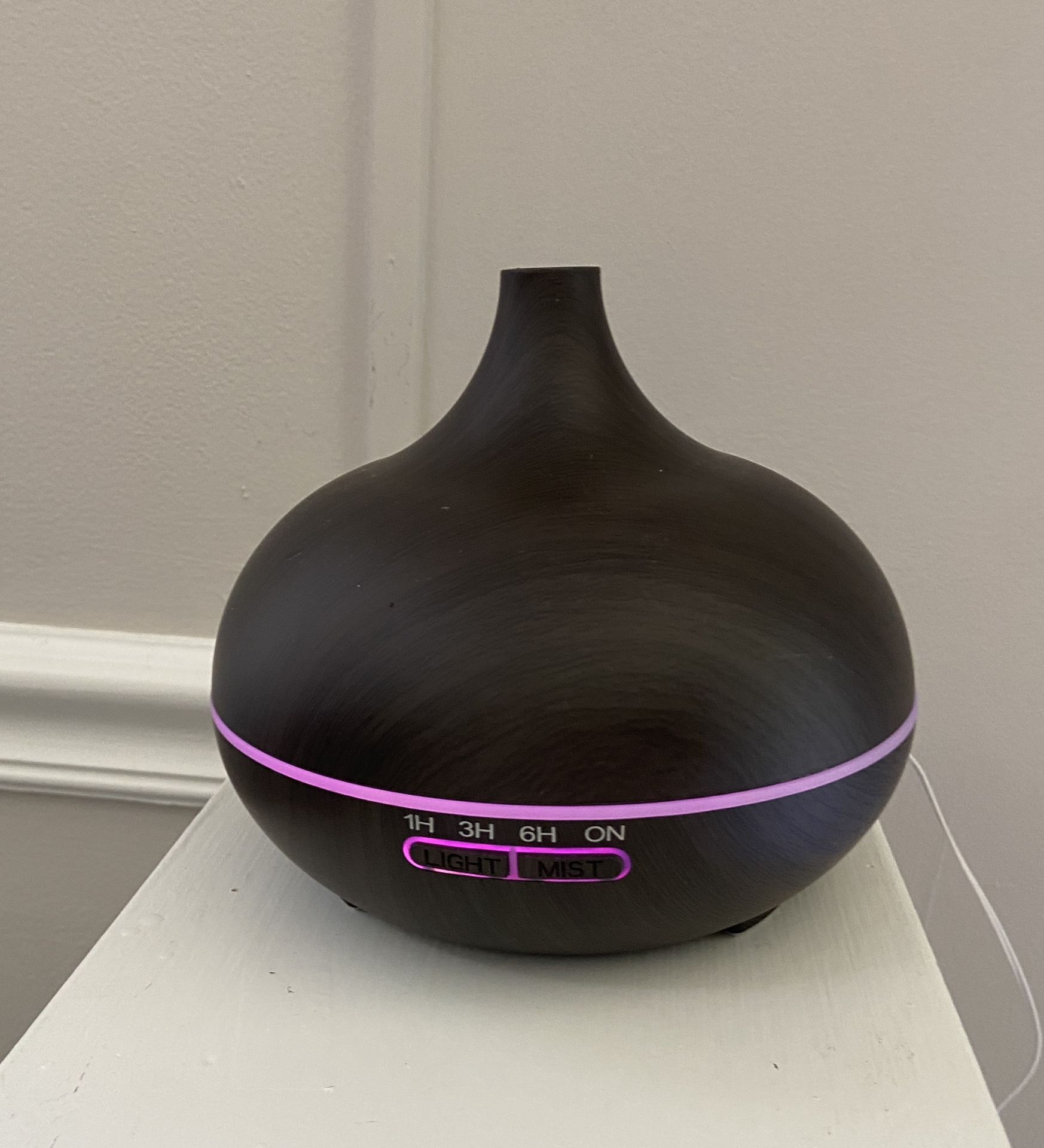 Meross Smart Essential Oil Diffuser with Timer & 7 Colors Lights Dark Wood-Grain