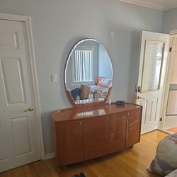 Dresser And Nightstands