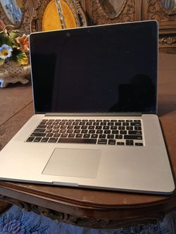 Apple MacBook Pro 15"2.8 Ghz i7 Processor 2015 16 gb ram 256gb Ssd 0s Monterey Very Clean With Charger