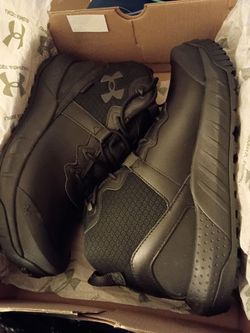 Under Armour Mid-Top Black Sneakers
