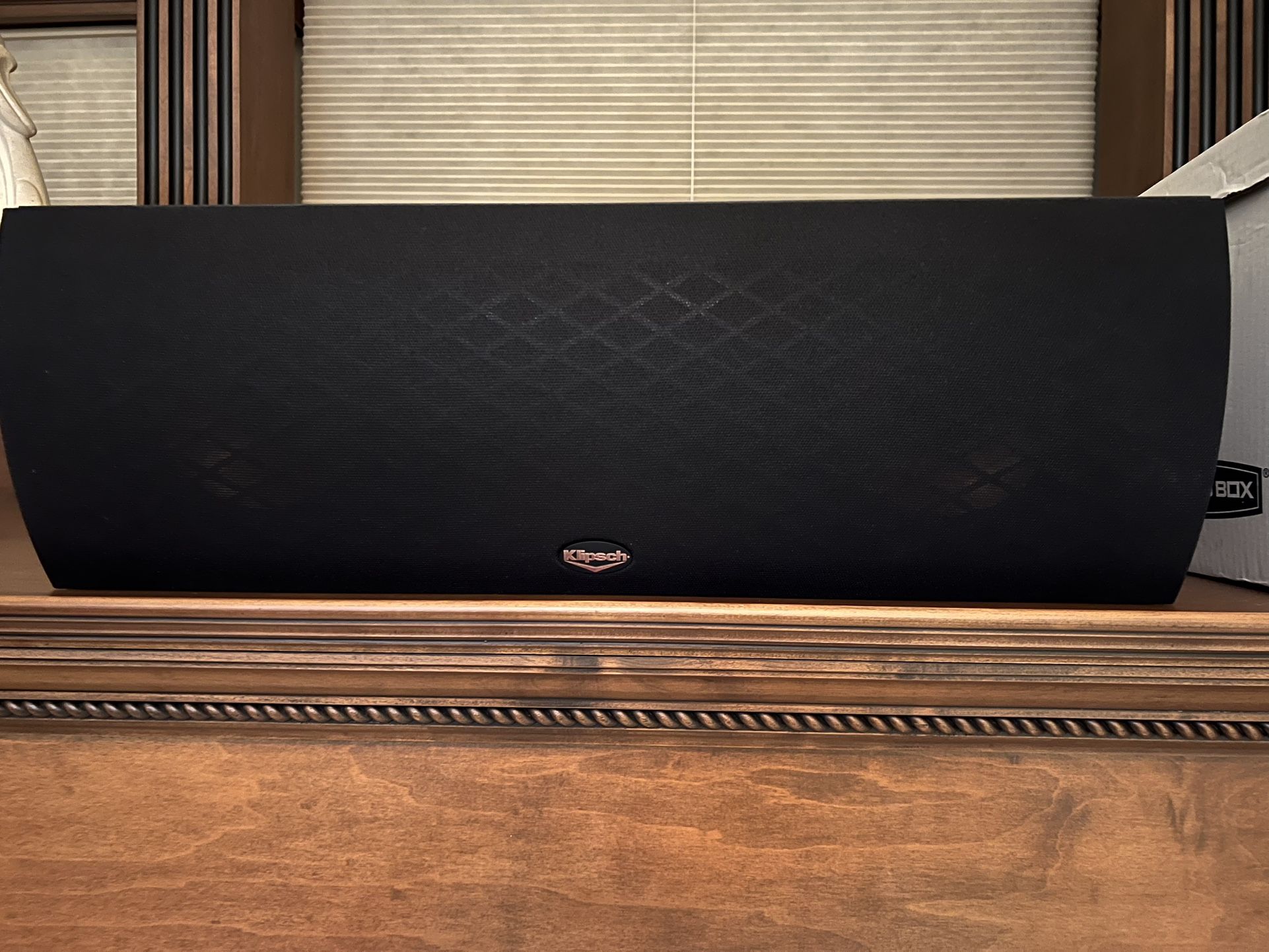 Klipsch R 3 II Center Speaker