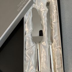 Things Remembered Cake Cutting Set