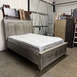 Queen bed and mattress $330